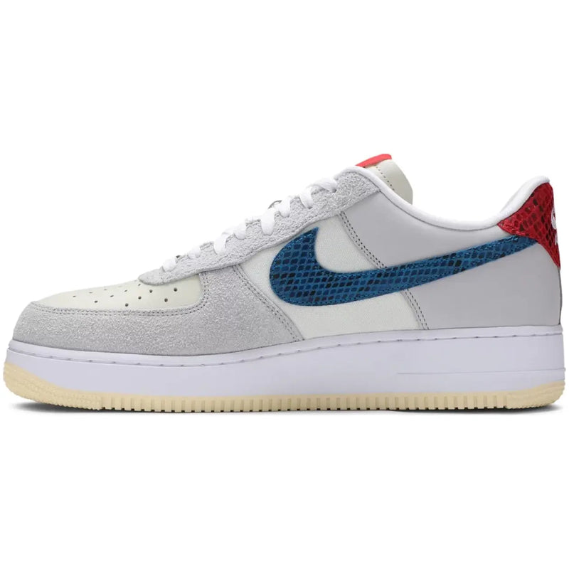 Air Force 1 Low SP Undefeated 5 On It Dunk vs. AF1
